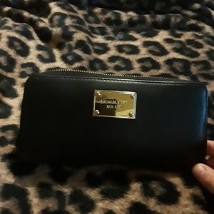 Mk Wallet